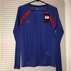 Women Nike Dri-fit long sleeve